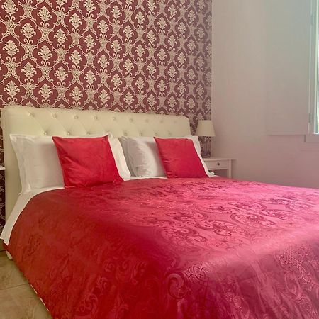 Dimora San Biagio Suites&Apartment Lecce Rum bild